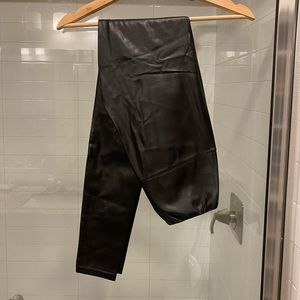 Aritzia Wilfred Free Daria Faux Leather Leggings